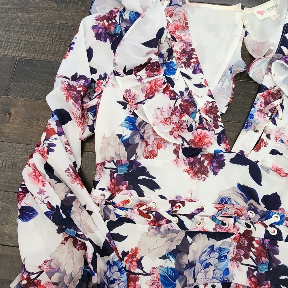 White Floral Ruffle Mini Dress - Picture 7 of 10
